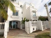 Salida directa al mar| Casa Residencial aprobada para...
