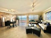 SALINAS: AMPLIO Y REMODELADO DEPARTAMENTO FRENTE AL MAR...