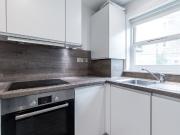 Salisbury Place, London SW9, 2 bed flat to rent, £2,250...