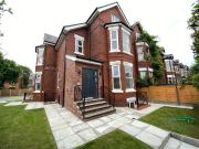 Salisbury Road, Chorlton M21, 3 bed flat to rent, £1,450...