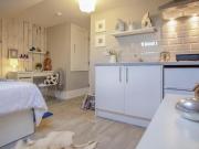 Salisbury Road, En Suite,luton, Studio Flat For