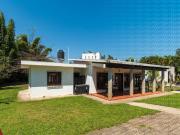 Salón Campestre con Casa y Restaurante en Venta, a 10...