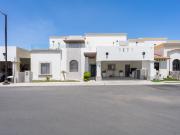 CASA EN VENTA en Salvatierra Residencial