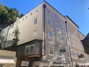 Salzburg Altstadt: Extravagante 3 Zimmer Dachgeschosswohnung
