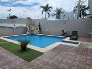 Samborondon, Renta de linda casa 4 dormitorios con piscina
