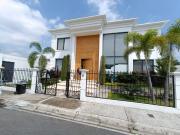 Samborondon, Venta de Casa Moderna con Vista al rio/...
