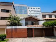 San Borja vendo casa US$800,000 cerca al ovalo Quiñonez,...