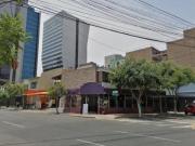 San Isidro, Casa como terreno en venta de 466mt2 en esquina