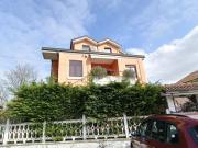 SAN MAURO QUADRILOCALE IN VILLA TRIFAMILIARE CON...