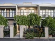 Sanctuary of style in a prized parkland precinct