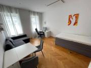 Sanierte 1 ZI Wohnung + Küche + Bad am Brunnenmarkt !