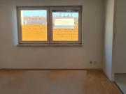 Sanierte 1 Zimmer Neubauwohnung mit Aufzug im 5. Stock