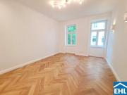 Sanierte 1 Zimmerwohnung in wunderschönem Stilaltbau!
