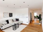Sanierte 2 Zimmer Wohnung mit großem Süd Balkon im...