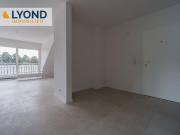 Sanierte 2 Zimmer Wohnung mit großer Dachterrasse in...