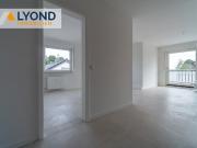 Sanierte 2 Zimmer Wohnung mit großer Dachterrasse in...