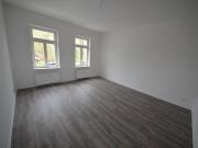 Sanierte 2 Zimmerwohnung in der Nähe vom Wildpark !