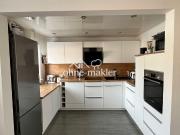 Sanierte 3 Zi. ETW mit Einbauküche, Kamin & Stellplatz