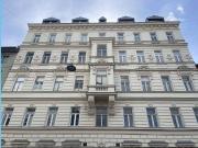 Sanierte 3 Zimmer Altbauwohnung mit Aufzug