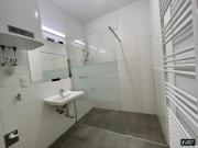 Sanierte 4 Zimmer Wohnung mit Balkon im Zentrum von...