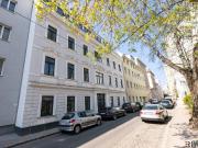 Sanierte ALTBAU BALKONWOHNUNG in RUHELAGE | SÜDSEITIG &...