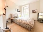 Sanierte Altbauwohnung mit Stadthausflair mitten in...