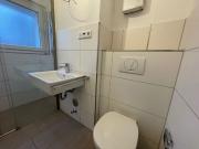 sanierte Balkonwohnung*Tageslichtbad*Erdgeschoss