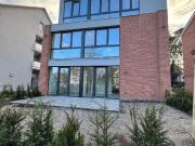 Sanierte Drei Zimmer Wohnung mit Dachterrasse in...