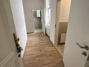 SANIERTE HELLE 2. ZIMMER WOHNUNG IM 3. STOCK MIT LIFT ZU...