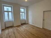 Sanierte, helle, perfekt geschnittene 2 Zimmer Wohnung...