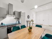 Sanierte STILALTBAU WOHNUNG | PARKBLICK | KEIN DIREKTES...