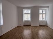 SANIERTE WOHNUNG IM ALTBAU NÄHE NASCHMARKT UNBEFRISTET