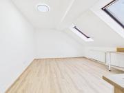 Sanierte, zentrumsnahe 2 Zimmer Dachgeschosswohnung mit...