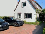Saniertes EFH mit großem Garten in Oberneuland