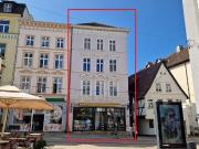 Saniertes Mehrfamilienhaus in belebter Fußgängerzone von...