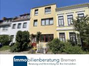 Saniertes Zweiparteien Reihenmittelhaus