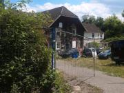 Sanierung bedürftige Mehrfamilienhaus
