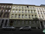 Sanierungsbedürftige 1 Zimmer Altbauwohnung mit...