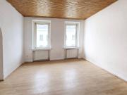 550m zur U1 Sanierungsbedürftige 2 Zimmer Wohnung im...