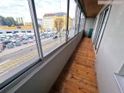 Sanierungsbedürftige 2 Zimmer Wohnung mit großer Loggia...