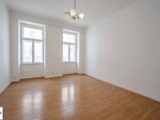 sanierungsbedürftige 2 Zimmer Wohnung nahe...