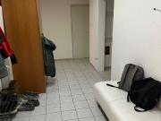 Sanierungsbedürftige 3 Zimmer Altbauwohnung in guter Lage