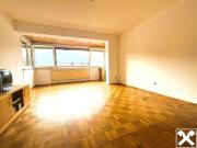 Sanierungsbedürftige 3 Zimmer Wohnung in traumhafter und...