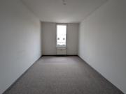 Sanierungsbedürftige 3 Zimmer Wohnung nahe Millennium... Sanierungsbedürftige 3 Zimmer Wohnung nahe Millennium...