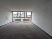 Sanierungsbedürftige 3 Zimmer Wohnung nahe Millennium... Sanierungsbedürftige 3 Zimmer Wohnung nahe Millennium...