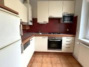 Sanierungsbedürftige 4 bis 5 Zimmer Wohnung mit 2...