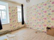 Sanierungsbedürftige 4 Zimmer Altbauwohnung mit...