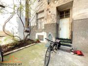 sanierungsbedürftige ALTBAU Wohnung mit TERRASSE im EG