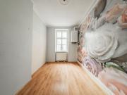 Sanierungsbedürftige Altbauwohnung mit guter Raumstruktur