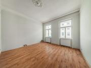 Sanierungsbedürftige Altbauwohnung mit guter Raumstruktur